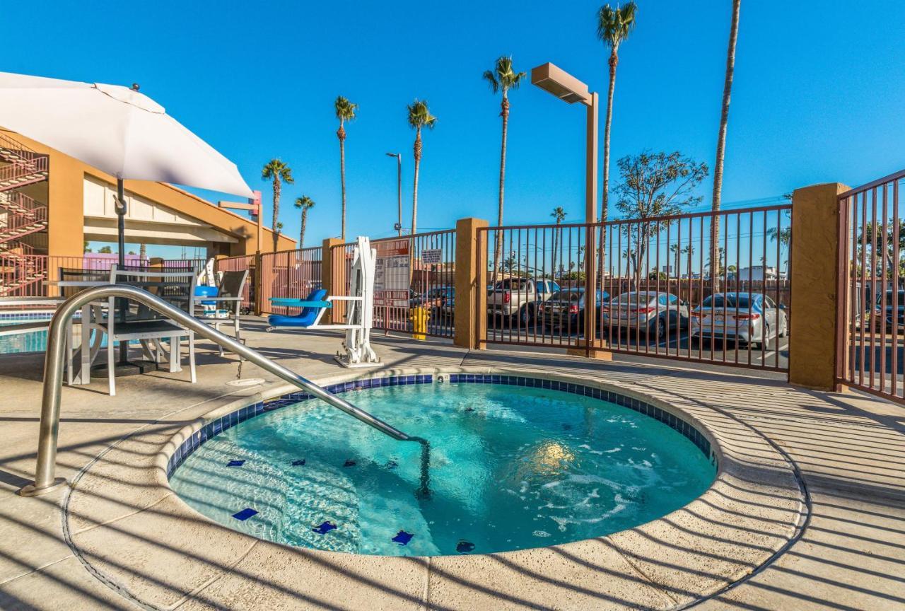 Days Inn By Wyndham Chula Vista-San Diego Exterior foto
